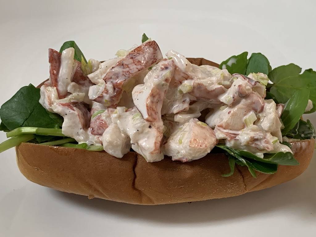 VEGA Cafe & Smokehaus | restaurant | 8 W Norris Rd Suite A, Norris, TN 37828, USA | 8654984115 OR +1 865-498-4115