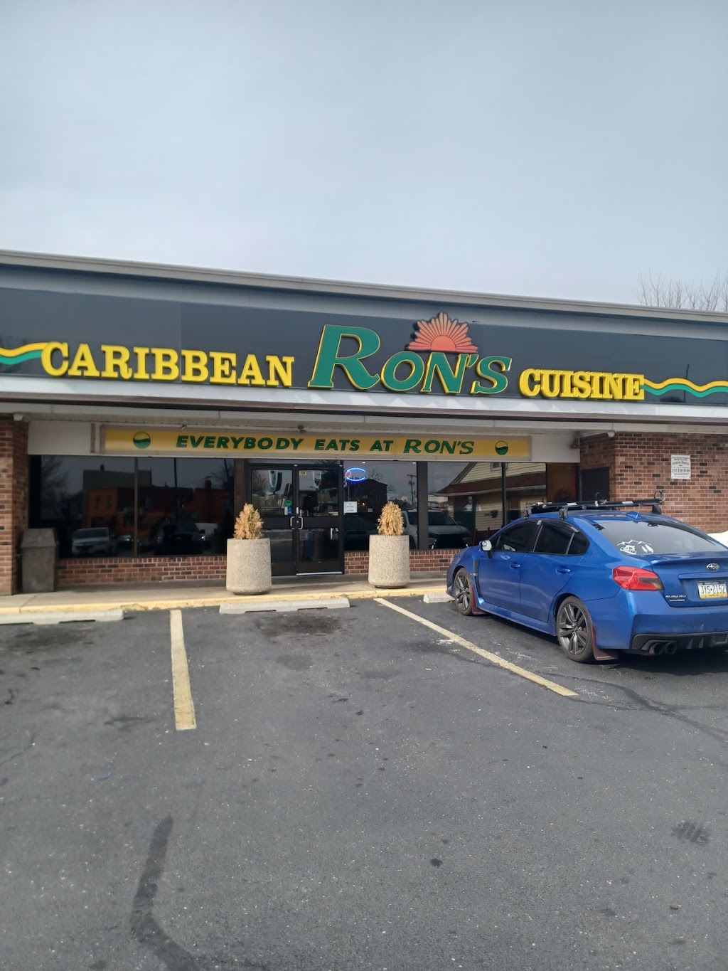 Rons Caribbean Cuisine | restaurant | 6620 Rising Sun Ave, Philadelphia, PA 19111, USA | 2153525966 OR +1 215-352-5966
