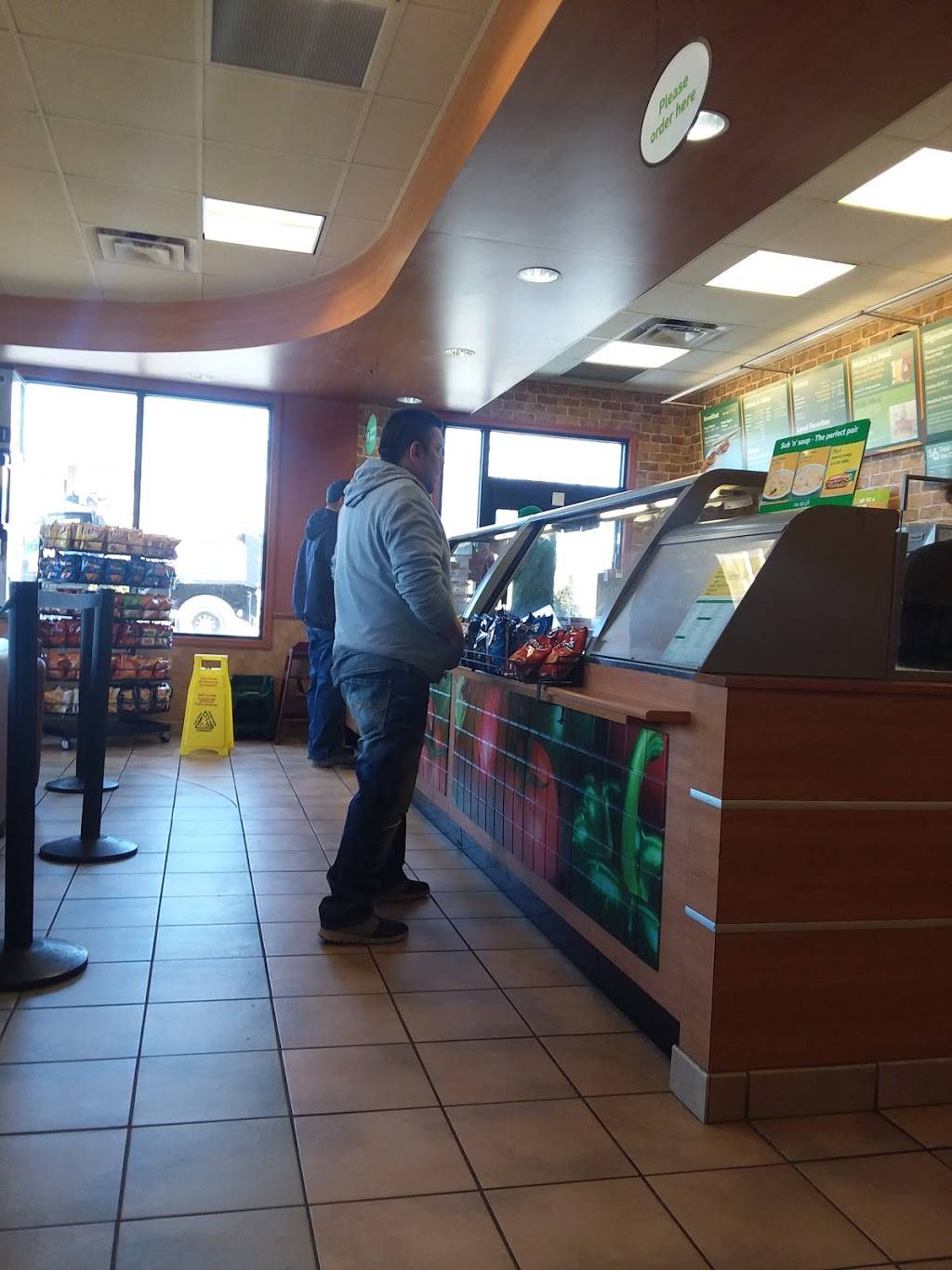 Subway | restaurant | 184-186 N Genesee St, Utica, NY 13502, USA | 3157330066 OR +1 315-733-0066