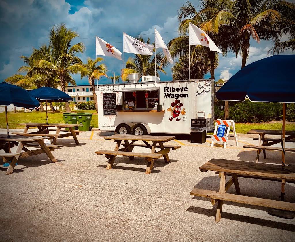 Double W Ribeye Wagon | restaurant | 5648 Swift Rd, Sarasota, FL 34231, USA | 9413238401 OR +1 941-323-8401