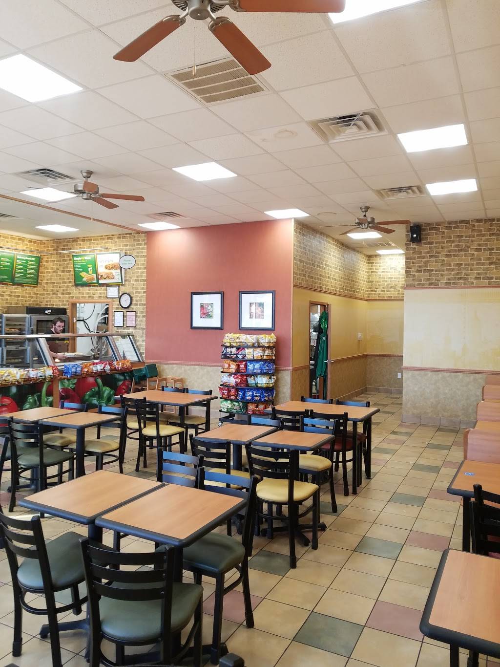 Subway Restaurants | restaurant | 8142 E Brainerd Rd, Chattanooga, TN 37421, USA | 4233320109 OR +1 423-332-0109