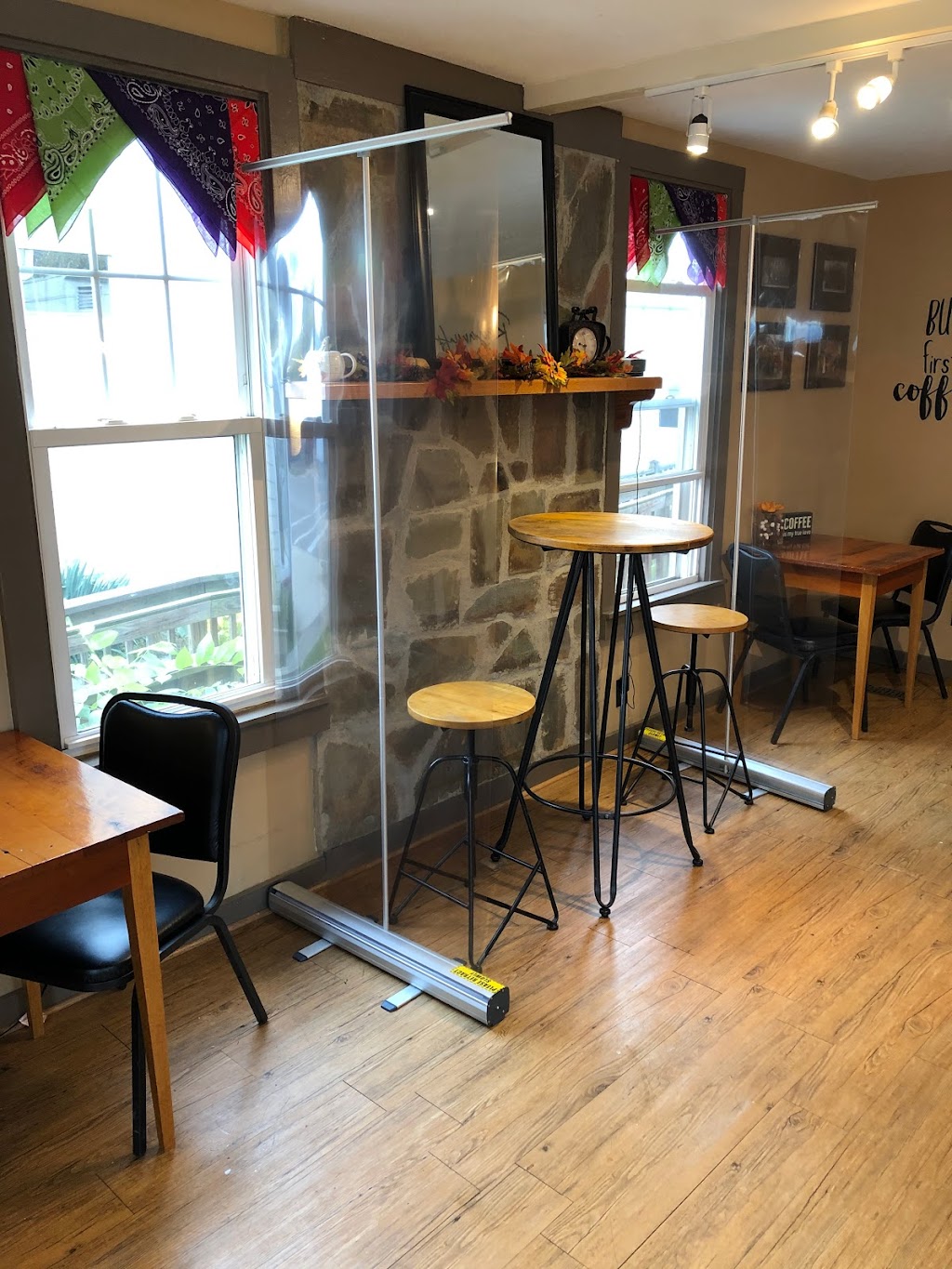 Ragamuffins Coffee | bakery | 9 W Main St, Alexandria, OH 43001, USA | 7409246037 OR +1 740-924-6037