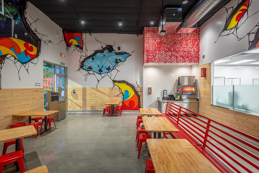 Daves Hot Chicken | restaurant | 110 Fletcher Pkwy Suite 101, El Cajon, CA 92020, USA | 8582585881 OR +1 858-258-5881