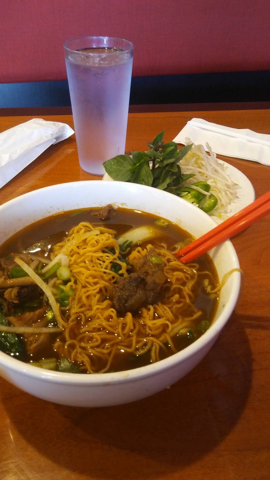 Saigon One | restaurant | 901 N Carpenter Rd #61, Modesto, CA 95351, USA | 2092487612 OR +1 209-248-7612