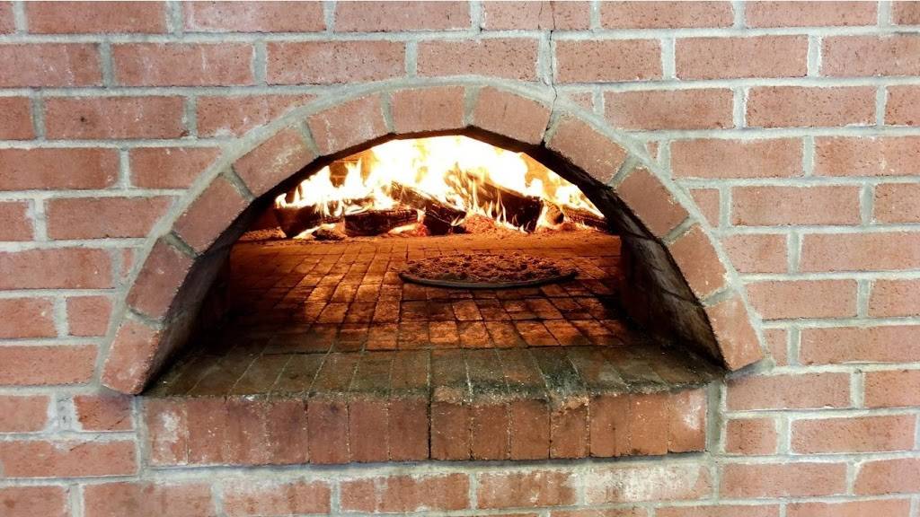 Mondoz Pizzeria | restaurant | 369 Douglas Ave, Providence, RI 02908, USA | 4012701773 OR +1 401-270-1773