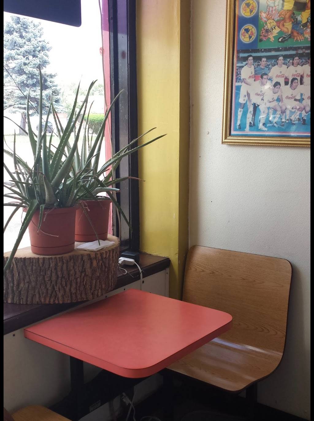 Cholies Pizza | restaurant | 3711 W 63rd St, Chicago, IL 60629, USA | 7737678600 OR +1 773-767-8600