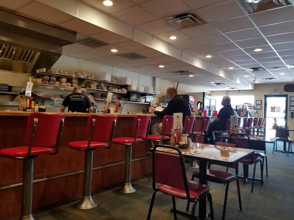 Spinnaker Cafe | restaurant | 3542 N Access Rd D, Englewood, FL 34224, USA | 9414752238 OR +1 941-475-2238