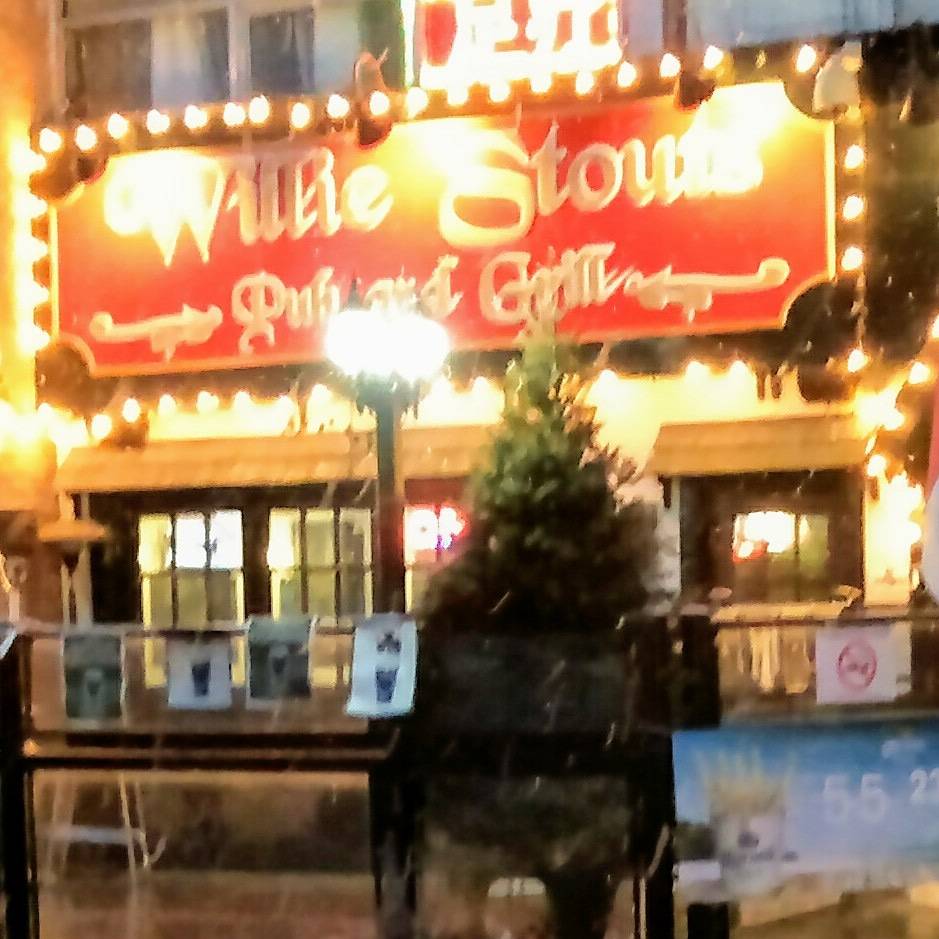Willie Stouts | restaurant | 2175 Sheppard Ave E, North York, ON M2J 5B8, Canada | 4164990383 OR +1 416-499-0383