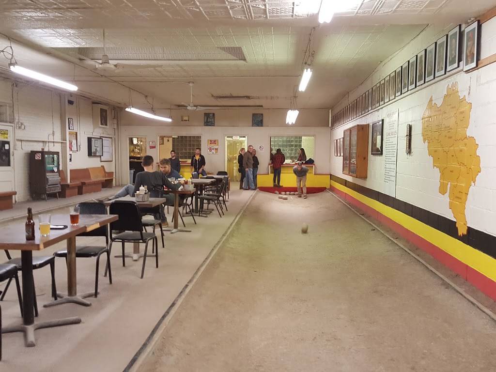 Cadieux Cafe | restaurant | 4300 Cadieux Rd, Detroit, MI 48224, USA | 3138828560 OR +1 313-882-8560