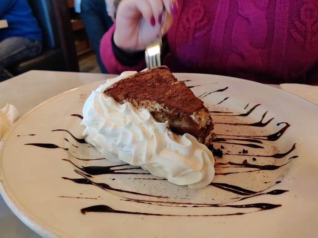 Chicago Style Pizza | restaurant | 534 Upper Sherman Ave, Hamilton, ON L8V 3M1, Canada | 9055758800 OR +1 905-575-8800