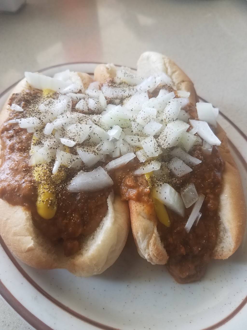 Leos Coney Island | restaurant | 28511 Schoolcraft, Livonia, MI 48150, USA | 7345136153 OR +1 734-513-6153