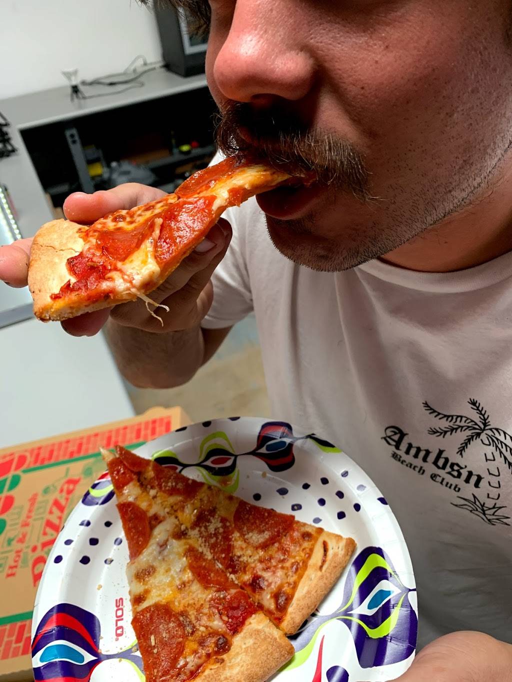 Craving Pizza and Deli | restaurant | 18218 E McDurmott suit # k, Irvine, CA 92614, USA | 9492218282 OR +1 949-221-8282