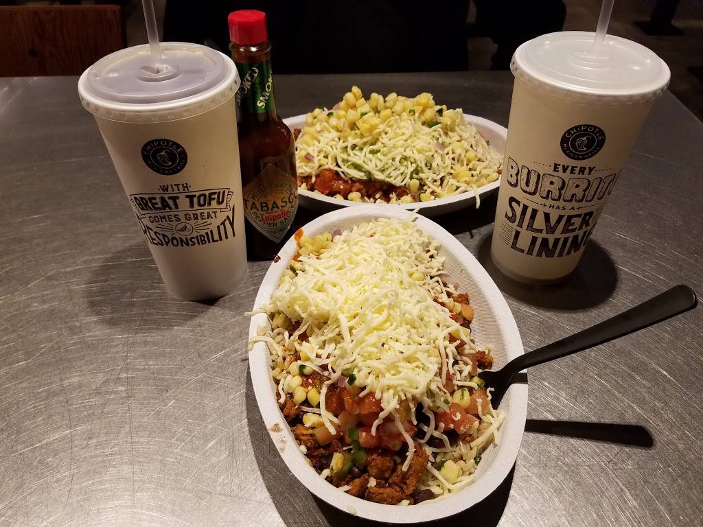 Chipotle Mexican Grill | restaurant | 9930 Glades Rd Ste F8, Boca Raton, FL 33434, USA | 5614778340 OR +1 561-477-8340