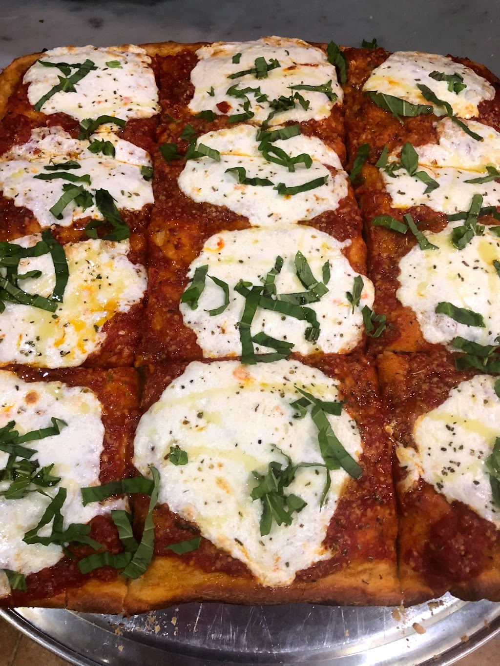 Fabio’s | restaurant | 635 Meeker Ave, Brooklyn, NY 11222, USA | 7183897500 OR +1 718-389-7500