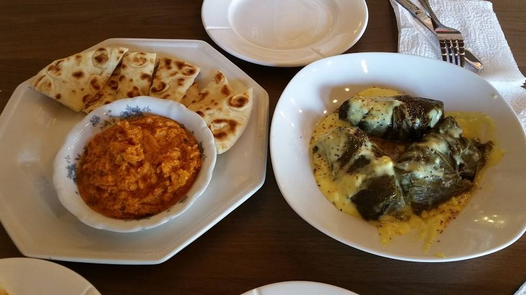 Gyro Kabob Greek Cafe | cafe | 39252 Winchester Rd, Murrieta, CA 92563, USA | 9516965211 OR +1 951-696-5211