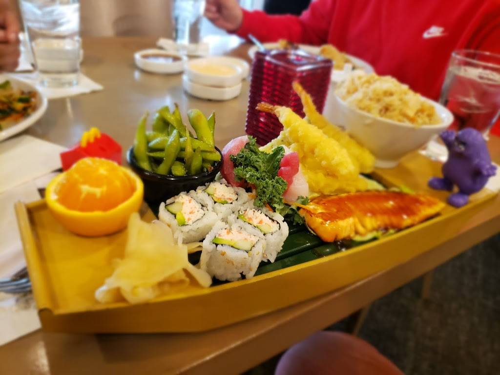 Benihana | restaurant | 358 South Avenue, Bloomington, MN 55425, USA | 9525946205 OR +1 952-594-6205