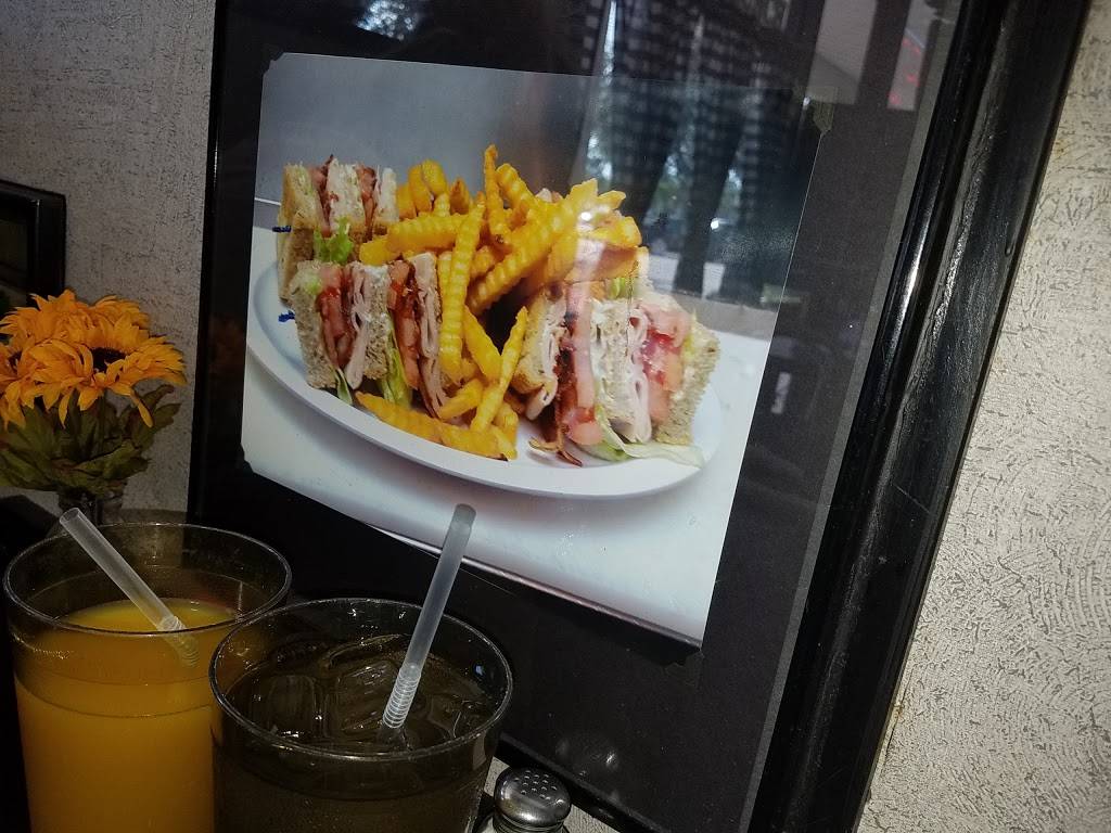 Frannies Resteraunt | restaurant | 10121 Southern Blvd, Royal Palm Beach, FL 33411, USA | 5617661041 OR +1 561-766-1041