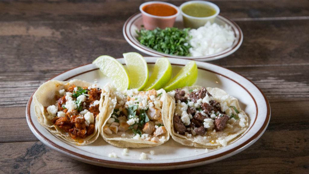 Michoacán Mexican Restaurant | restaurant | 7870 W Tropical Pkwy, Las Vegas, NV 89149, USA | 7023854636 OR +1 702-385-4636