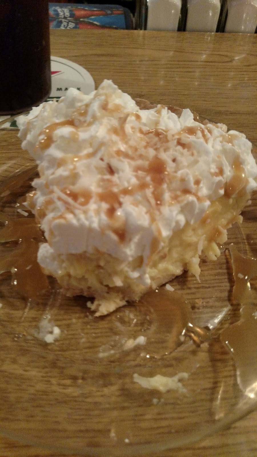 Four Corners Club | restaurant | 72 Pedal Car Dr, Inwood, WV 25428, USA | 3042293443 OR +1 304-229-3443