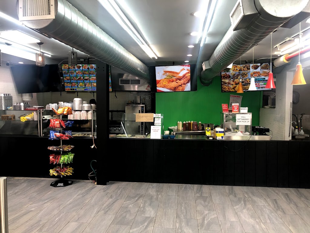 Fish In A Flash | restaurant | 143 E Gun Hill Rd, Bronx, NY 10467, USA | 3473468901 OR +1 347-346-8901