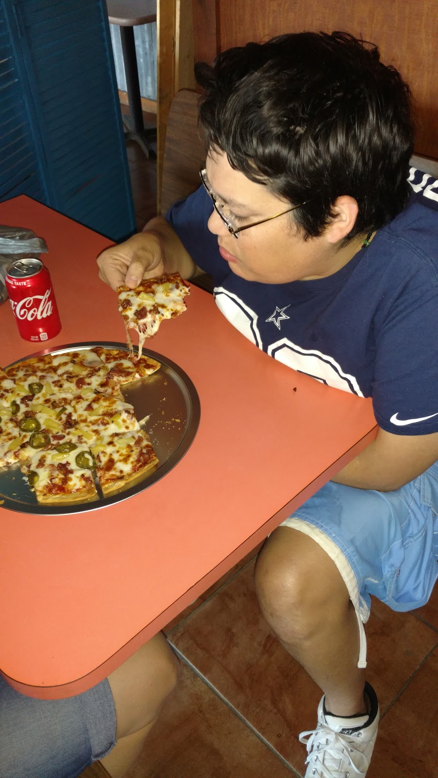 Pizza Pro | restaurant | 109 S Minter Ave, Throckmorton, TX 76483, USA | 9404569799 OR +1 940-456-9799