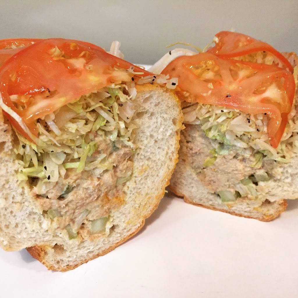 Melfi & Santangelos | restaurant | 909 N State St, Girard, OH 44420, USA | 3305452722 OR +1 330-545-2722