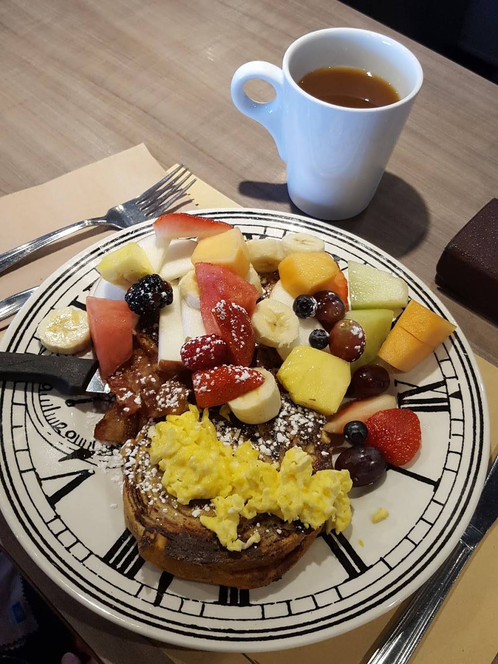 Restaurant Réveil-Matin Dejeuners Diners | restaurant | 291 Boul Labelle, Rosemère, QC J7A 2H3, Canada | 4504308999 OR +1 450-430-8999