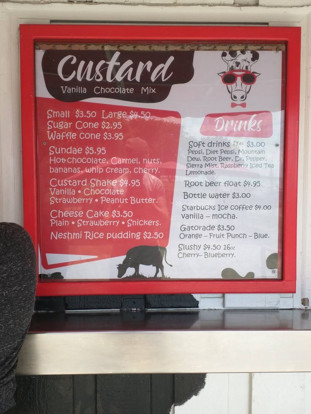 MooSas | restaurant | 2272 N Lincoln Memorial Dr, Milwaukee, WI 53202, USA | 4147274886 OR +1 414-727-4886