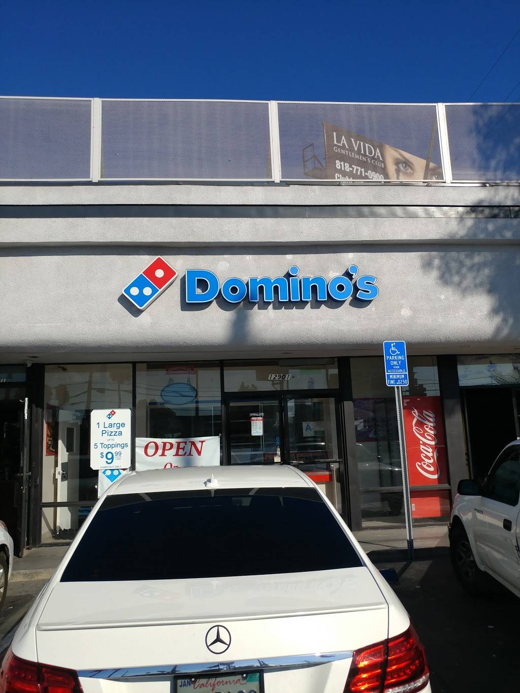 Dominos Pizza | meal delivery | 12901 Sherman Way Ste C, North Hollywood, CA 91605, USA | 8187590000 OR +1 818-759-0000