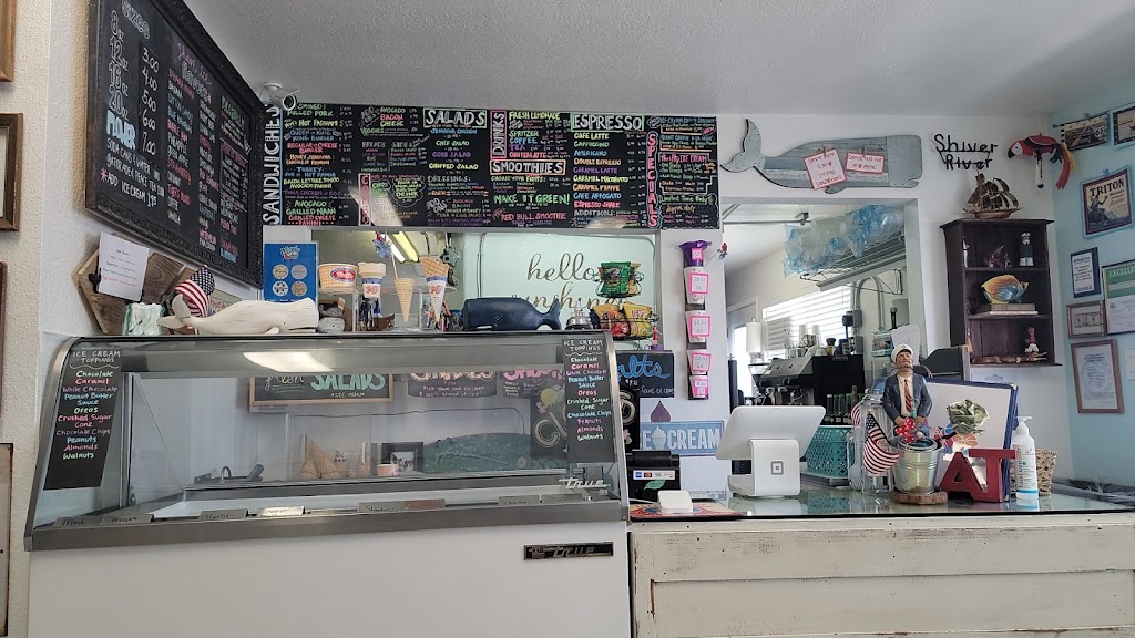 Shiver River Shaved Ice & Sandwich Shop | cafe | 1190 AZ-95 Bldg. B, Bullhead City, AZ 86429, USA | 9285427088 OR +1 928-542-7088