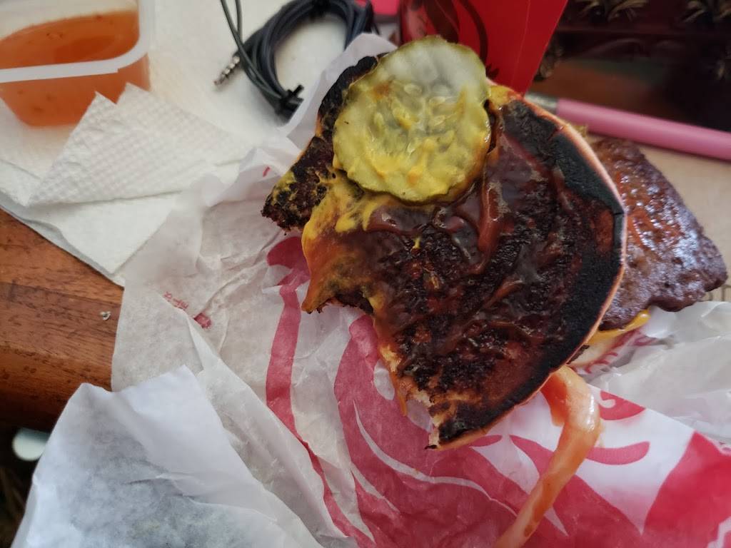 Wendys | restaurant | 988 E Main St, Ravenna, OH 44266, USA | 3302962821 OR +1 330-296-2821