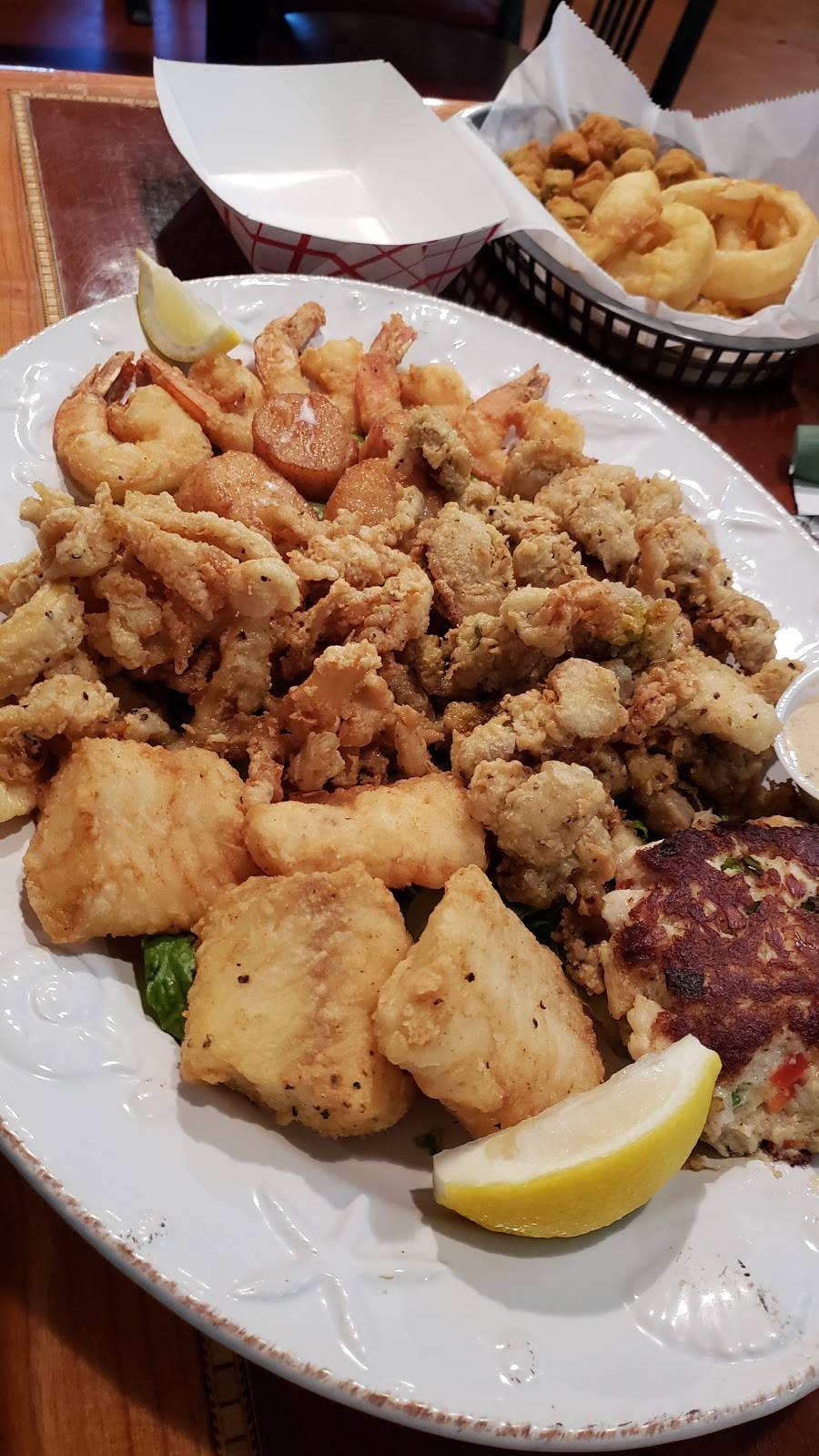 Slack Tide Bar and Grill | restaurant | 5890 US-1, Grant, FL 32949, USA | 3219143988 OR +1 321-914-3988