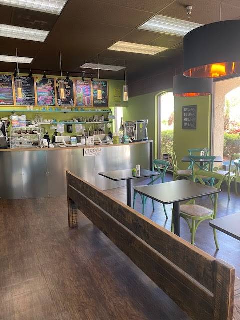 Living Vine Organic Cafe | cafe | Royal Palm Square, 1400 Colonial Blvd #59, Fort Myers, FL 33907, USA | 2399362510 OR +1 239-936-2510