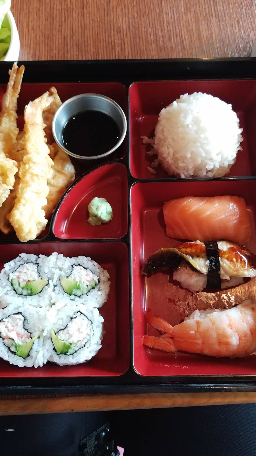 Kami Teriyaki & Sushi | restaurant | 19191 US-2, Monroe, WA 98272, USA | 3607947733 OR +1 360-794-7733