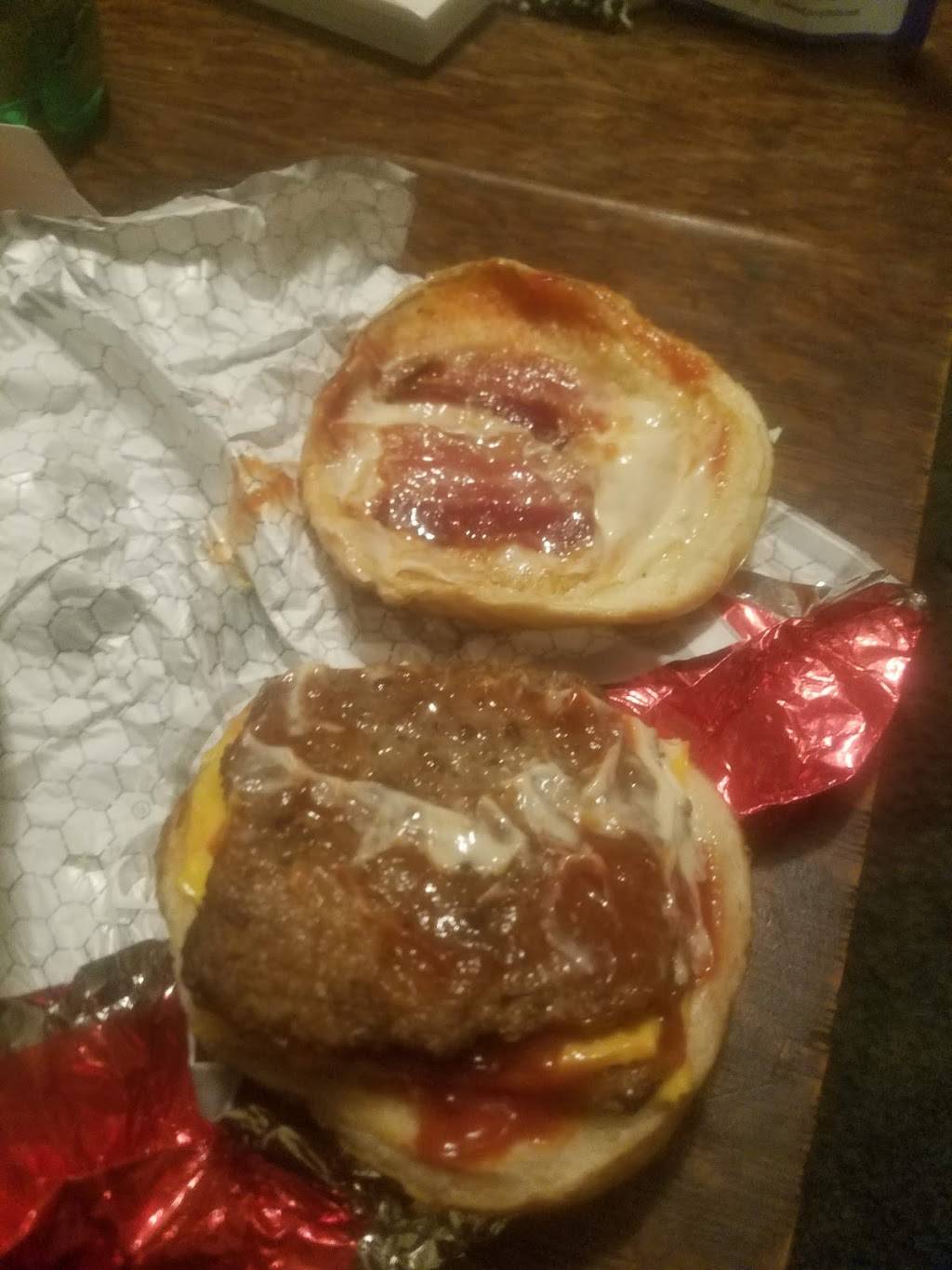 Wendys | restaurant | 217 Washington Ave, Endicott, NY 13760, USA | 6077546124 OR +1 607-754-6124