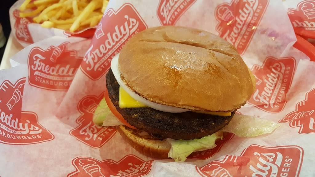Freddys Frozen Custard & Steakburgers | restaurant | 2745 Blairs Ferry Rd NE, Cedar Rapids, IA 52402, USA | 3193930010 OR +1 319-393-0010