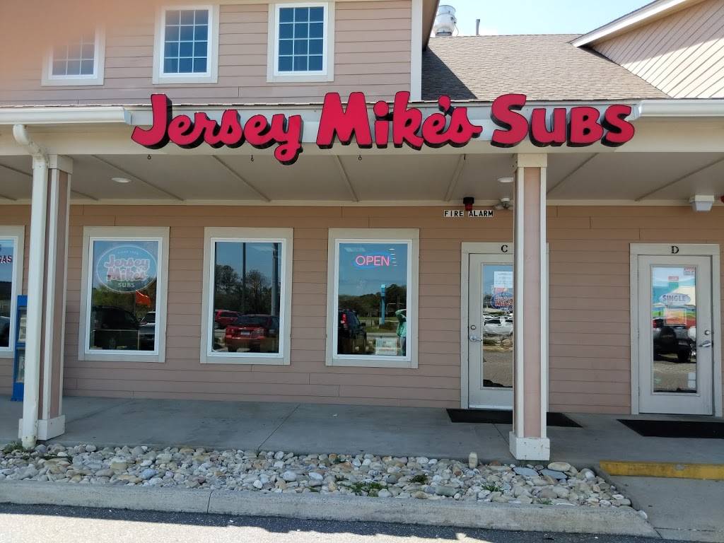 Jersey Mikes Subs | meal takeaway | 2424 S Croatan Hwy Unit C, Nags Head, NC 27959, USA | 2524411956 OR +1 252-441-1956