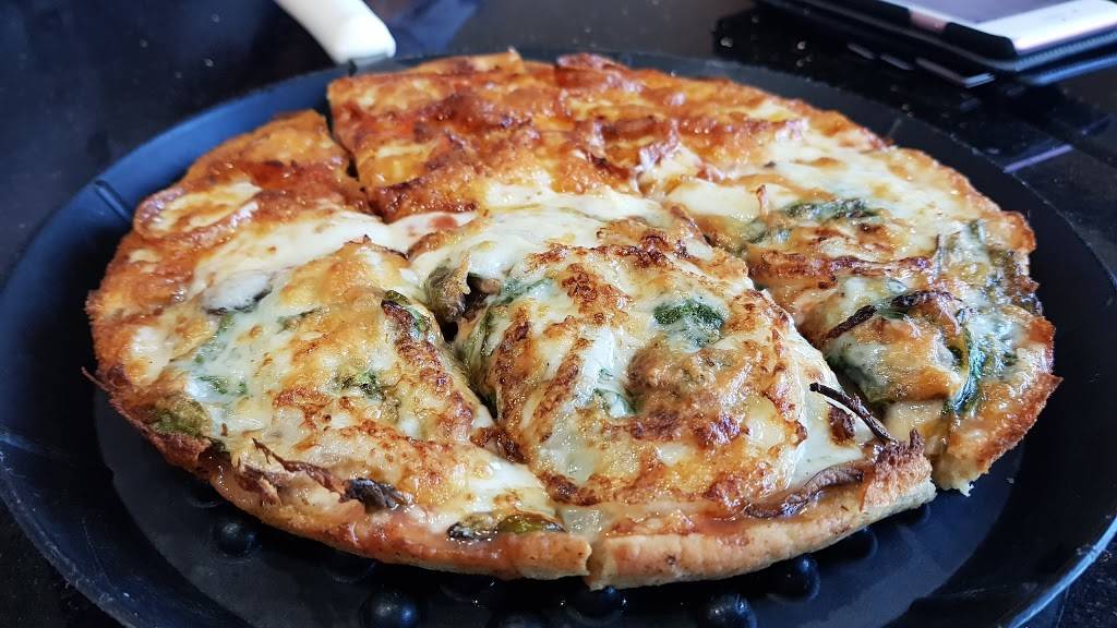 Barones The Pizzeria Express | meal delivery | 22435 Ventura Blvd D, Woodland Hills, CA 91364, USA | 8187031700 OR +1 818-703-1700