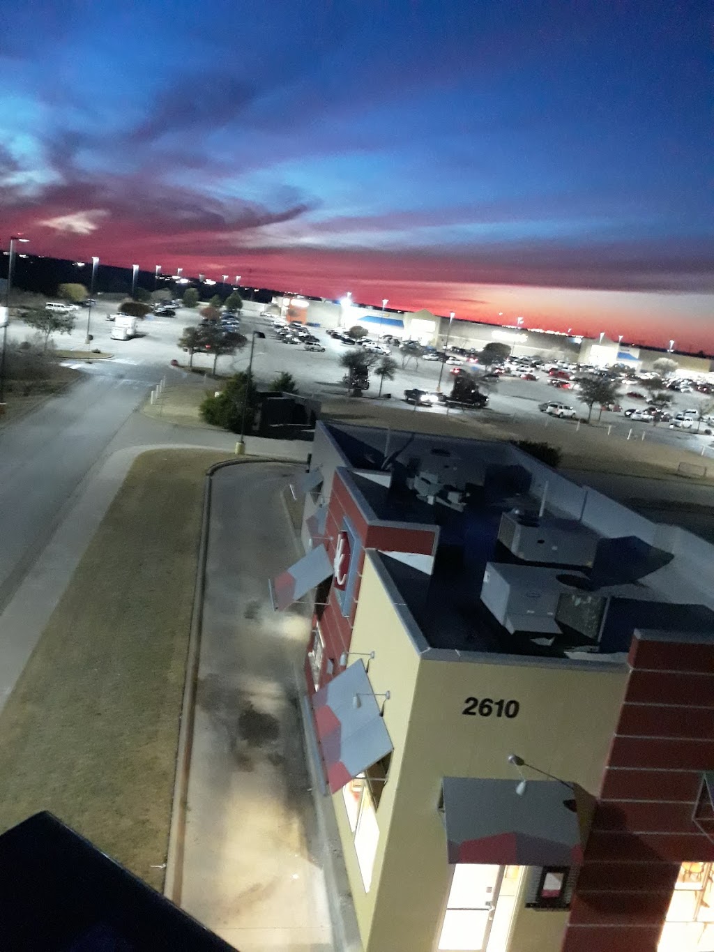 Jack in the Box | restaurant | 2610 Central E Fwy, Wichita Falls, TX 76306, USA | 9408510667 OR +1 940-851-0667