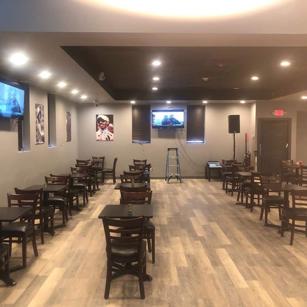 A Touch of the Past | restaurant | 947 Mannheim Rd, Bellwood, IL 60104, USA | 7084939236 OR +1 708-493-9236