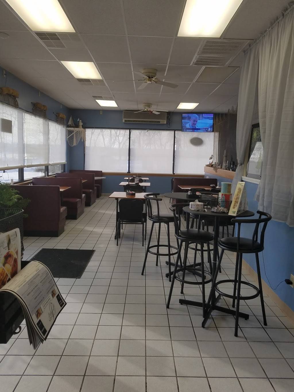 Janie’s Riverview Cafe | restaurant | 1106 W Front St, Buffalo, IA 52728, USA | 5633811555 OR +1 563-381-1555