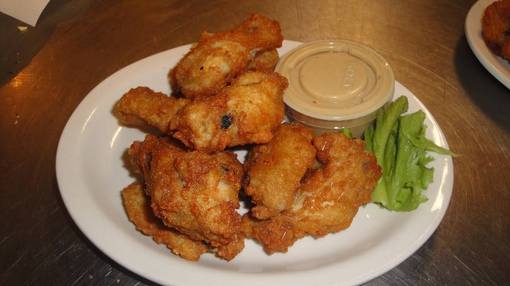 Warrens Place | restaurant | 27 Pleasant St, South Weymouth, MA 02190, USA | 7813317575 OR +1 781-331-7575