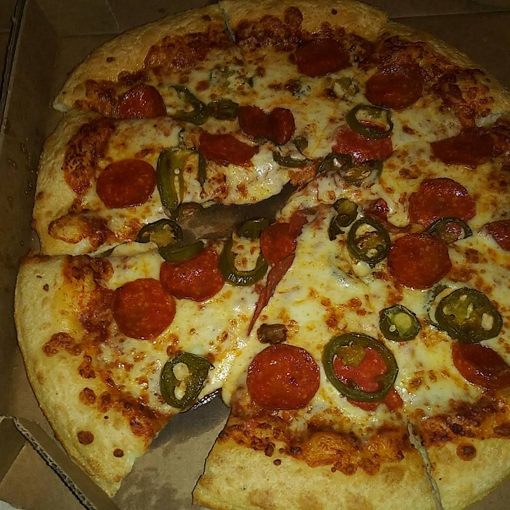 Pizza Hut | meal takeaway | 603 S Tyler St Suite 100, Dallas, TX 75208, USA | 2149482001 OR +1 214-948-2001