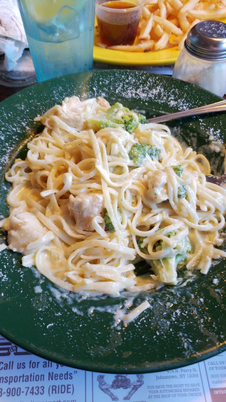 House of Pizza | restaurant | 219 5th Ave, Gloversville, NY 12078, USA | 5187259400 OR +1 518-725-9400