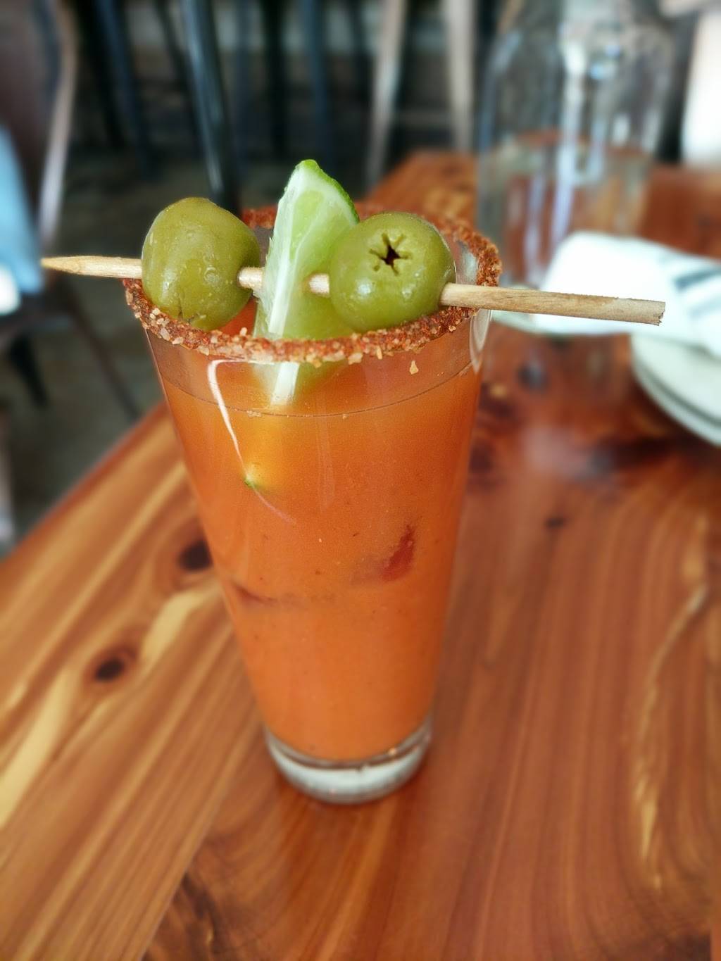 Retreat Gastropub | restaurant | 6 N Sarah St, St. Louis, MO 63108, USA | 3142614497 OR +1 314-261-4497