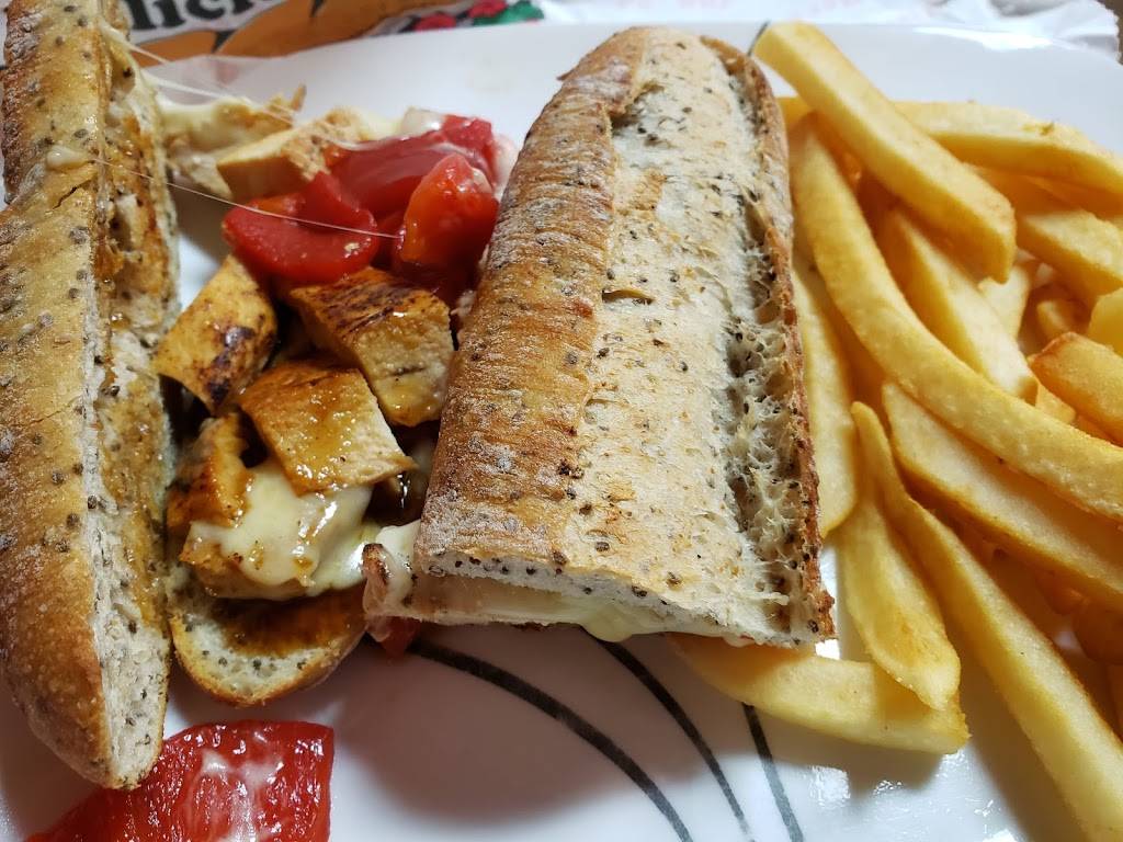 Lock Stock & Barrel | restaurant | 78 E Shenango St, Sharpsville, PA 16150, USA | 7249625503 OR +1 724-962-5503