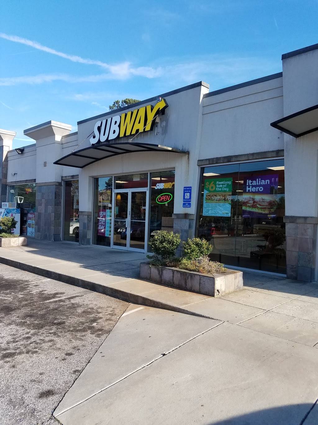 J Cs Fish & Wings | restaurant | 2400 GA-138, Fayetteville, GA 30214, USA | 6785192403 OR +1 678-519-2403