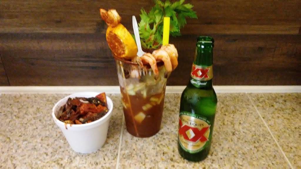 La Sierra Tailgate | restaurant | 2400 Market St, Baytown, TX 77520, USA | 2818388350 OR +1 281-838-8350