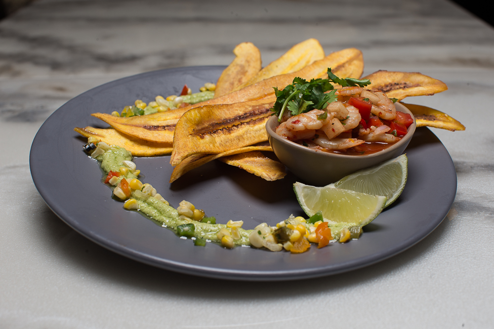 Uptown Lobby | restaurant | 3022 Hennepin Ave S, Minneapolis, MN 55408, USA | 6124392558 OR +1 612-439-2558