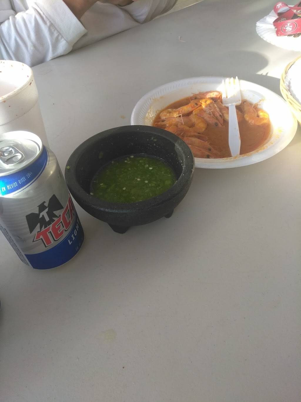 Chuco Mariscos | restaurant | 115 W 107th St, Los Angeles, CA 90003, USA | 3237550913 OR +1 323-755-0913